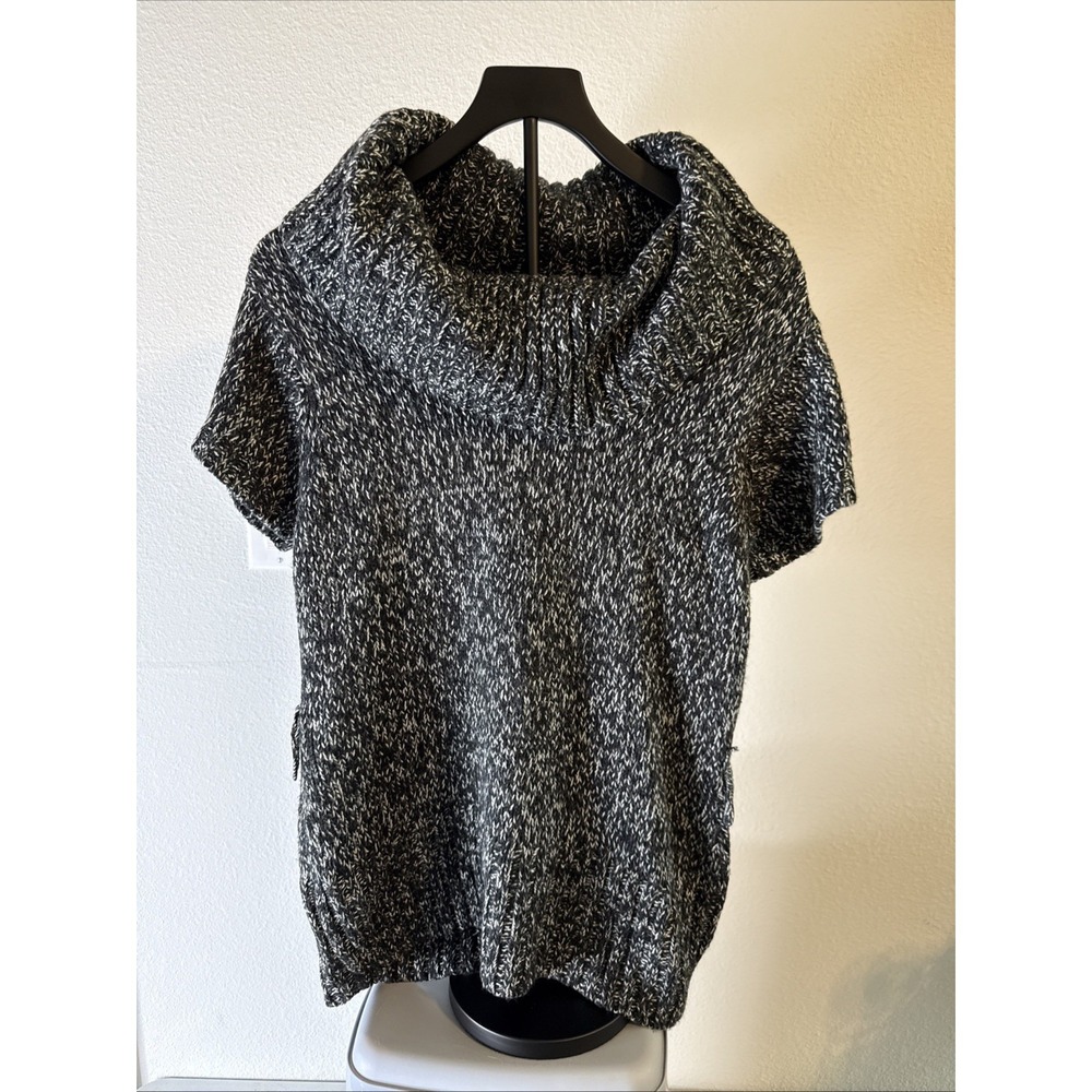 Fashion Bug Women's Knit Short Sleeve Turtleneck Sweater Size L